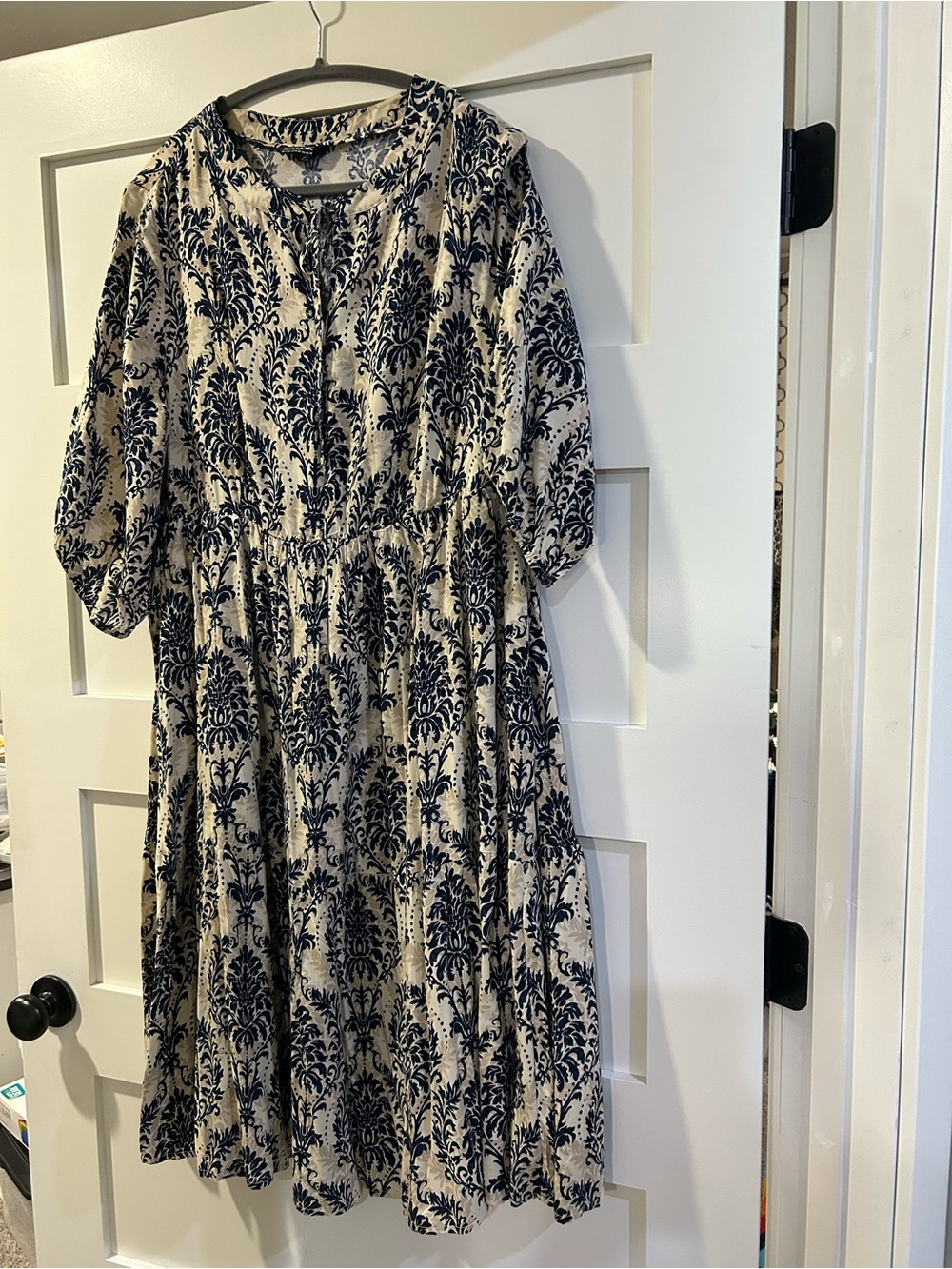 BloomChic Tan and Navy Blue Pattern Midi Dress- EUC